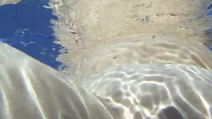ટ્વિસ્ટ સાથે આરામદાયક રીતે તરવું