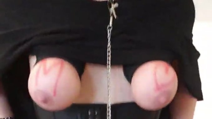 કામના સ્થળે Bdsm ડ્રેસ પર ટેમ્પ્ટિંગ